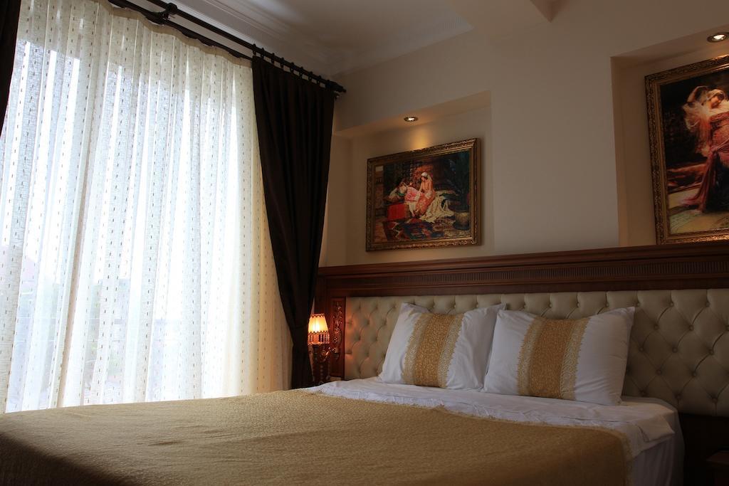 Blue Istanbul Suites Pokoj fotografie
